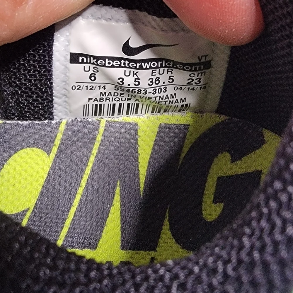 💚 Nike Lunarlon Flywire Running Shoes Women’s 6 Mint Green